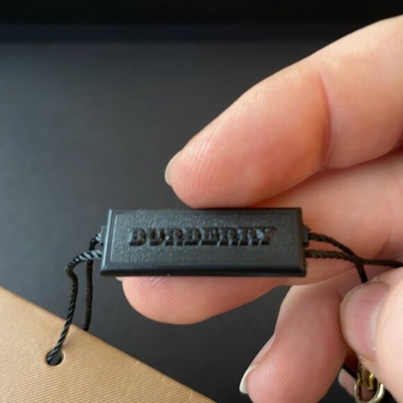 BURBERRY Bear 🐻 key chain bag charm with tag and box - Picture 8 of 10